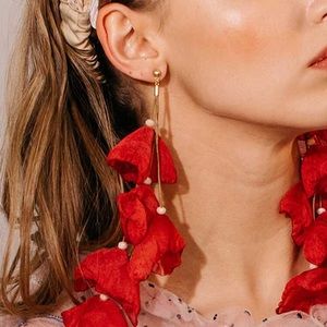 Floral drop earrings
